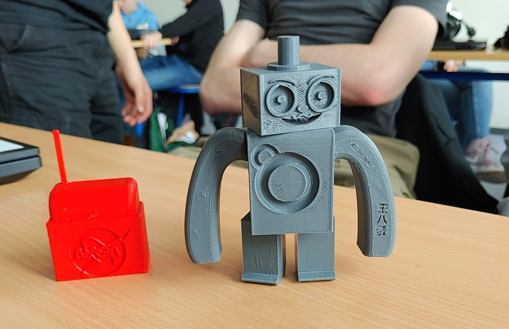 MINTart: Kunstroboter